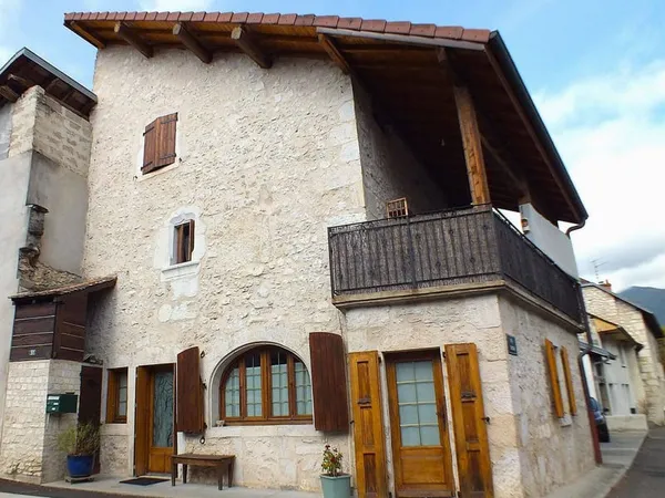 Maison 3 pièces 90 m²