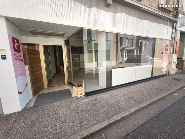 Local commercial pour réunion ou indépendant pour stockage ou boutique
