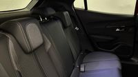 Peugeot 2008 1.2 PureTech 130ch S&S GT EAT8 — photo 13