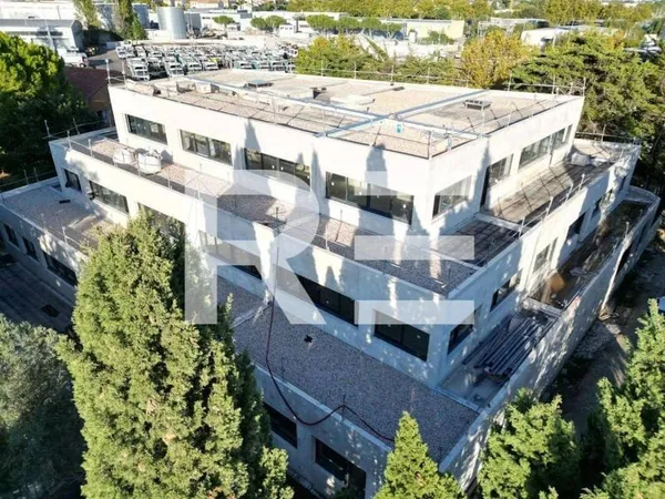Bureaux 254 m²