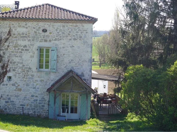 Ancien corps de ferme Moulin à eau