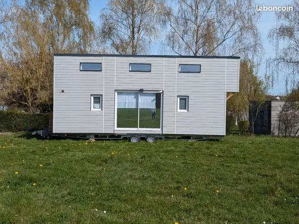 Tiny house