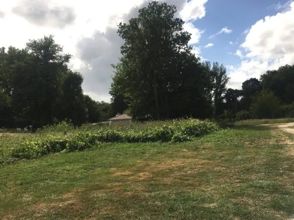 Terrain constructible 700 m²