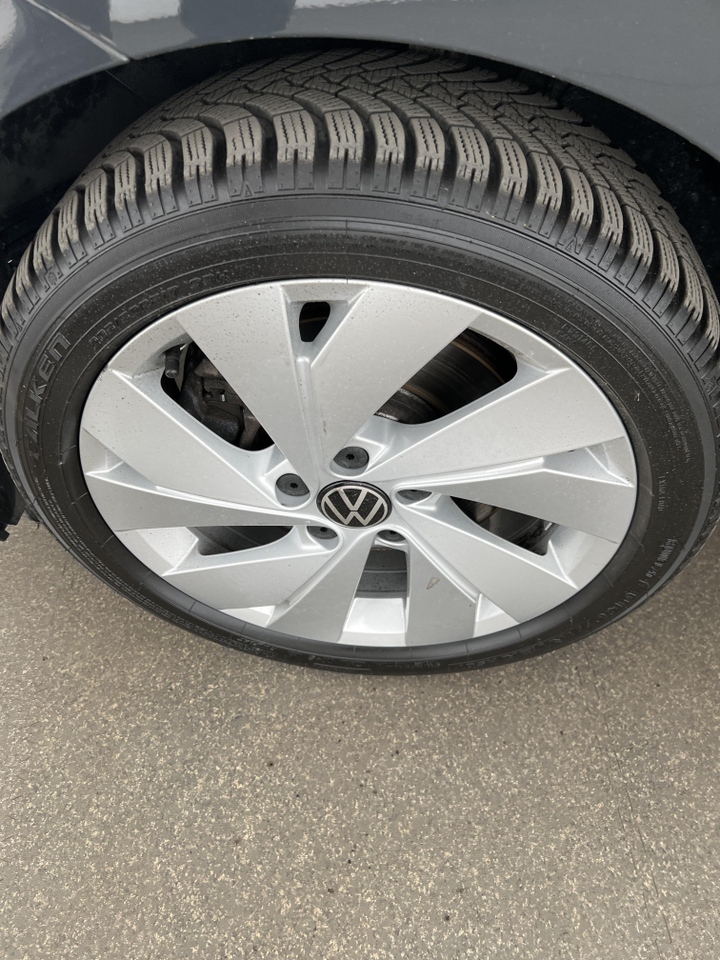 Volkswagen Golf — photo 44