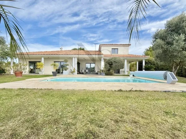 AIX-EN-PROVENCE SUD / VILLA CALIFORNIENNE AVEC PISCINE ET APPART