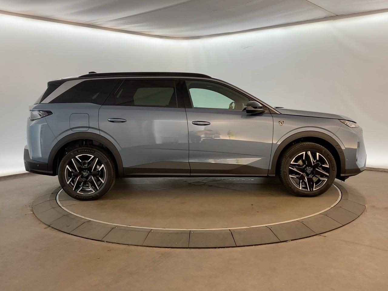 Peugeot 5008 hybrid 145 ch e-dcs6 gt — photo 4
