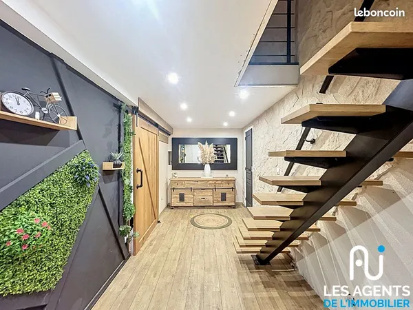 Maison 5 pièces 143 m²