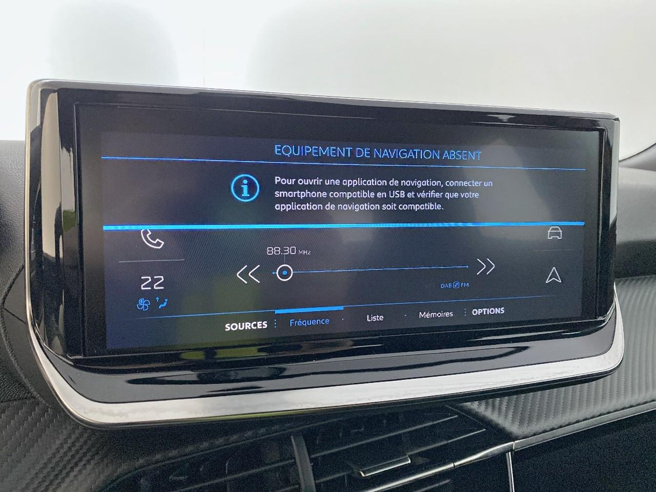 Peugeot 2008 hybrid 145 e-dcs6 style — photo 14