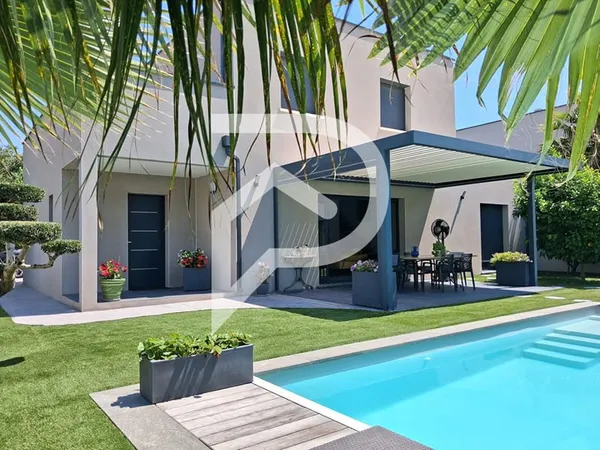 Villa Agde 5 pièce(s) 147 m2