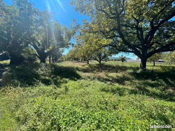 Terrain 3 632 m² Tauriac