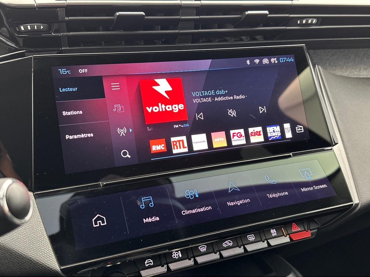 Peugeot 308 puretech 130ch s&s eat8 allure — photo 22