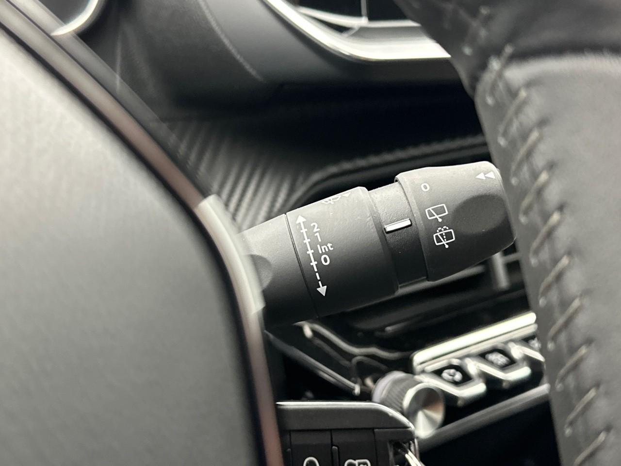 Peugeot 208 puretech 75 s&s bvm5 style — photo 18