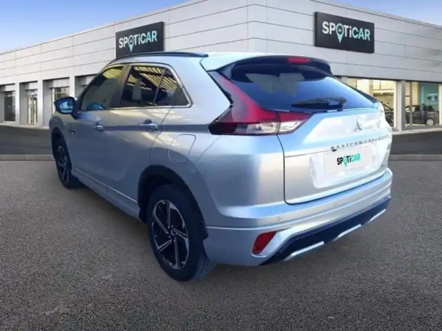 Mitsubishi Eclipse cross 2.4 mivec phev 188ch instyle 4wd — photo 7