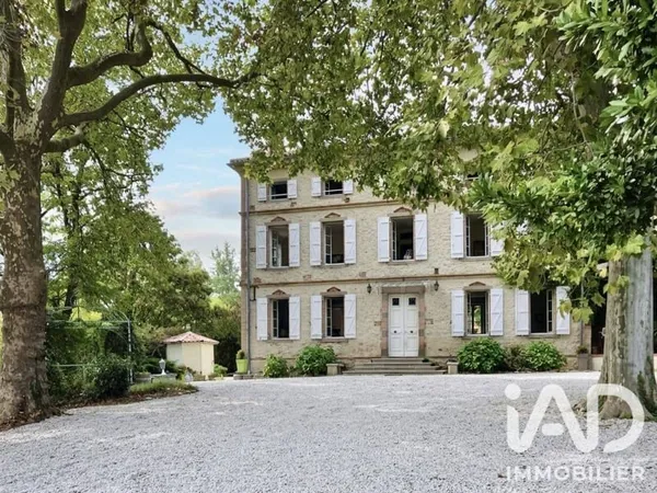 Maison 15 pièces 450 m²