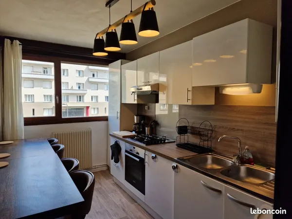 Appartement 1P avec une Chambre 17m² IUT/METARE