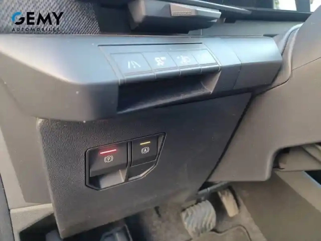 Renault Megane e-tech ev60 220 ch super charge — photo 13