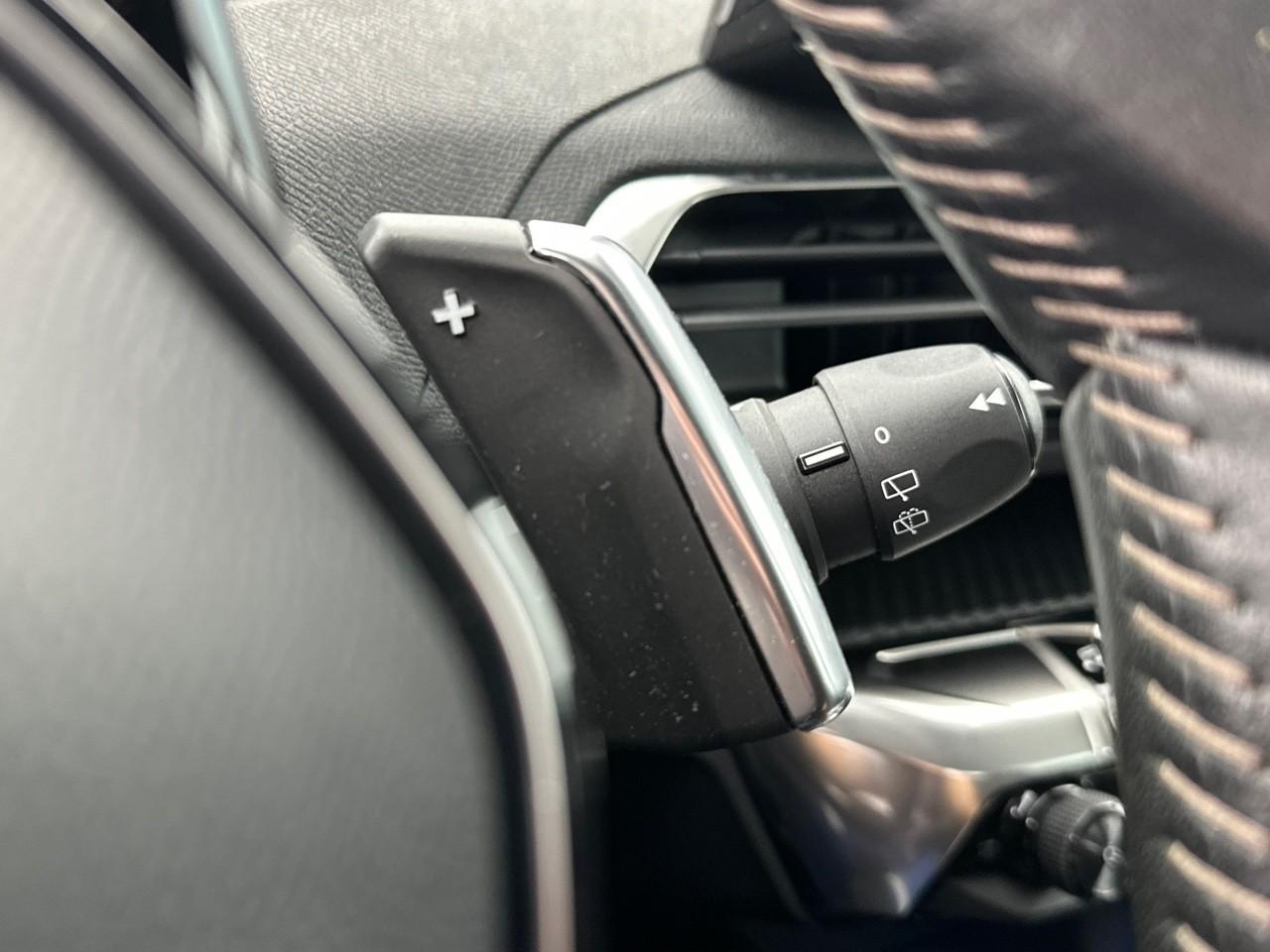 Peugeot 3008 puretech 130ch s&s eat8 active pack — photo 18