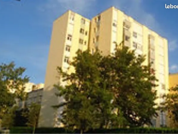 Apparemment louer 86m2 ORANGE