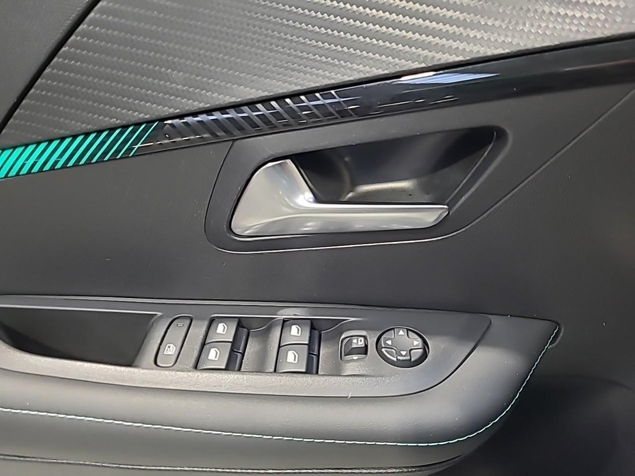 Peugeot 208 puretech 100 s&s bvm6 allure pack — photo 24