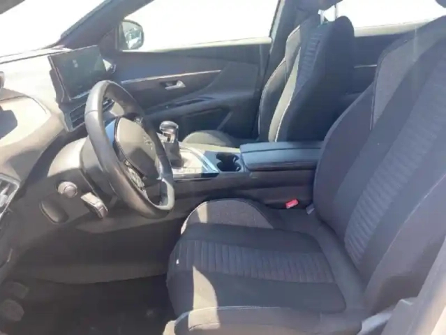 Peugeot 3008 1.2 130ch s&amp;s active pack — photo 11