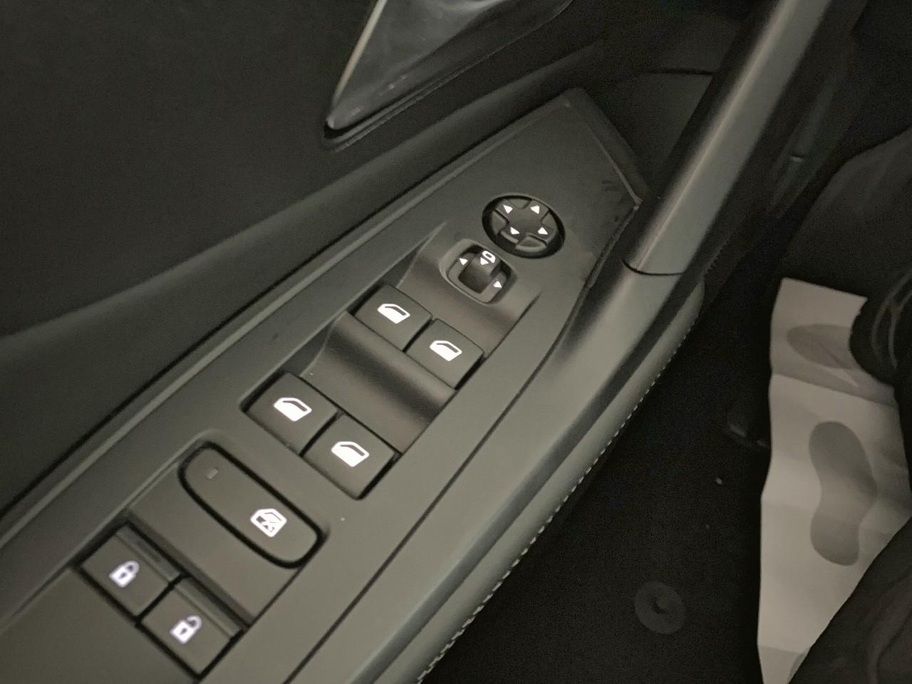 Peugeot 308 hybrid 145 e-dcs6 allure — photo 20