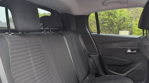 Peugeot 208 1.2 PureTech 100 - Style Edition – 2024 – 26220 km – Essence – Boîte Manuelle — photo 33