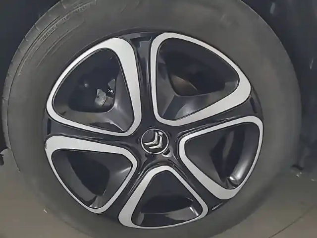 Citroën C3 puretech 83 s&amp;s bvm5 — photo 13