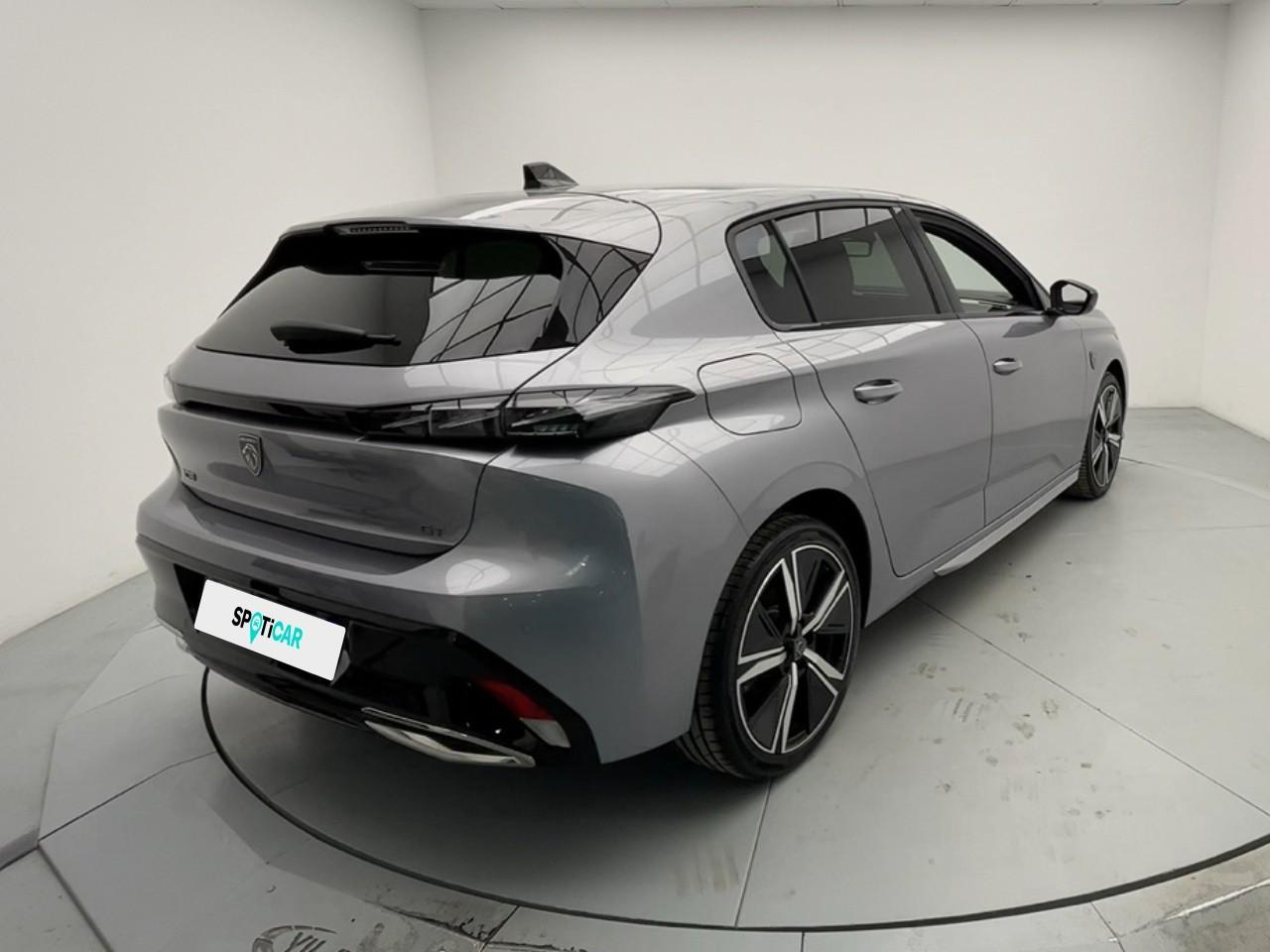 Peugeot 308 hybrid 145 e-dcs6 gt — photo 5