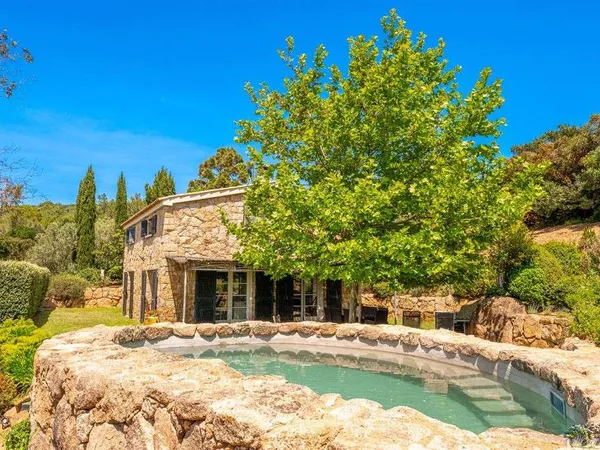 Maison 6 pièces 160 m²