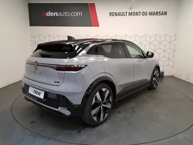 Renault Megane e-tech 220 ch autonomie confort gsr2 — photo 49