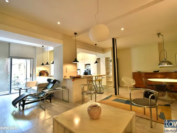 Appartement 6 pièces 165 m²