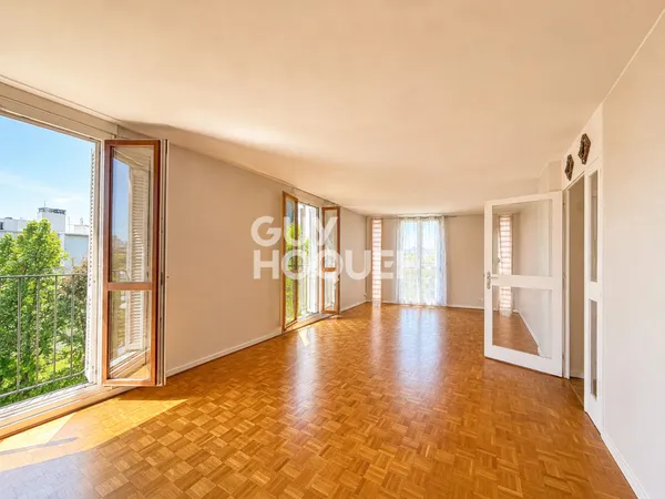 APPARTEMENT À LOUER DE 5 PIÈCES DE 110,10 M²