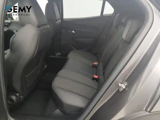 Peugeot 2008 puretech 130 s&amp;s eat8 — photo 32