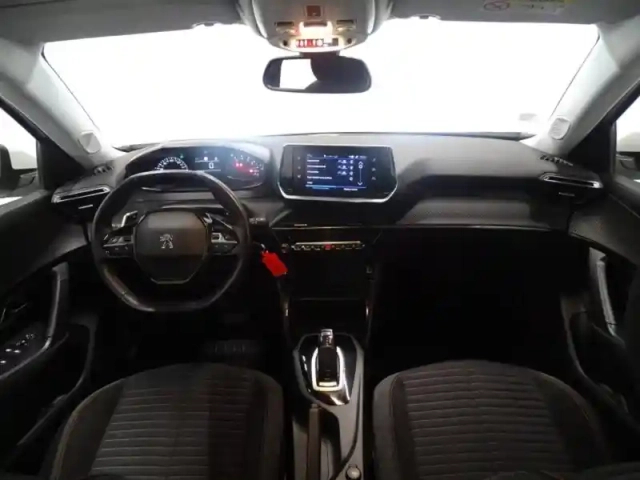 Peugeot 2008 1.2 puretech 130ch s&amp;s active business eat8 7cv — photo 7