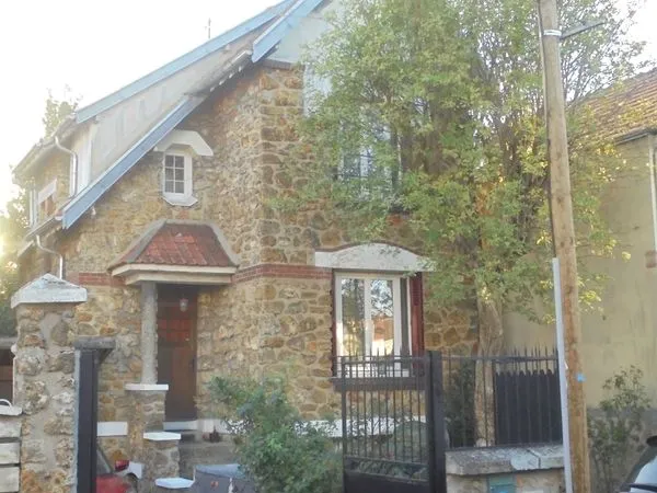 Jolie meulière Gondoles Choisy le roi