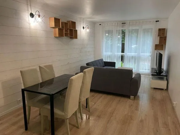 Beau F3 traversant meublé 62m²