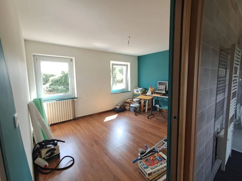 Photo 8