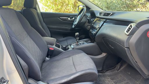 Nissan Qashqai 1.2 DIG-T 115 - N-Connecta – 2016 – 105485 km – Essence – Boîte Manuelle — photo 11