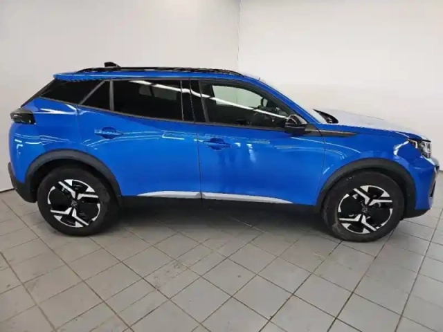 Peugeot 2008 1.2 puretech 100ch s&amp;s allure — photo 4
