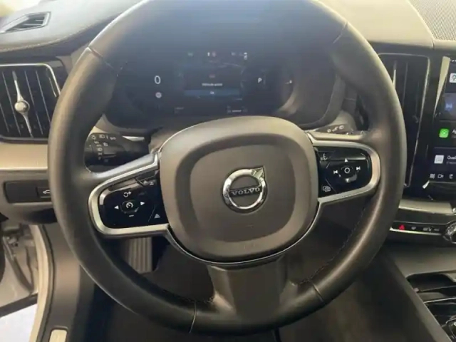 Volvo Xc60 t6 hybride rechargeable 253 + 145ch ultra style dark geartronic 8 awd — photo 29