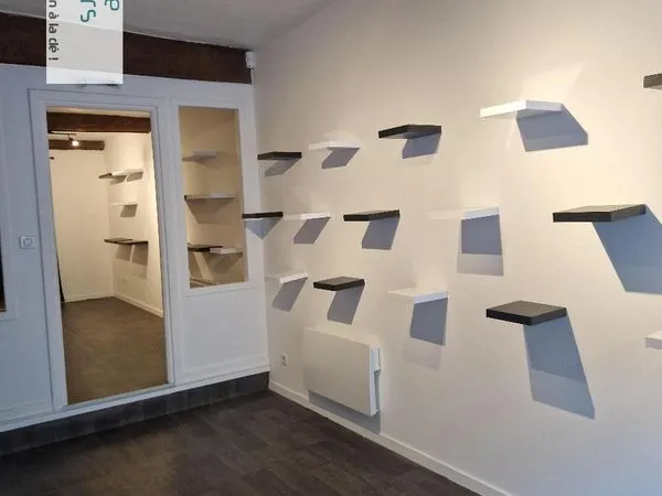 Boutique 33 m² DOLE