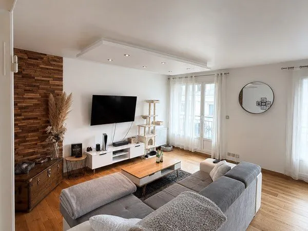 T5 rénové 88 m² - 3 ch - Parking - Balcon - Rénovation énergétique financée - Oradou