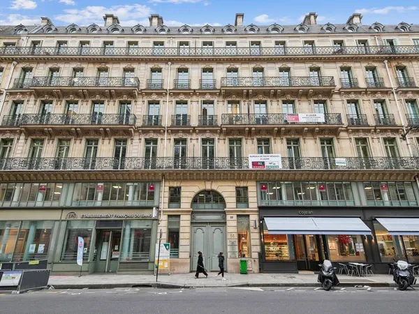 Bureaux 1151 m²