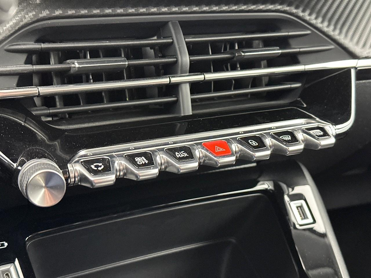 Peugeot 208 electrique 50 kwh 136ch like — photo 26