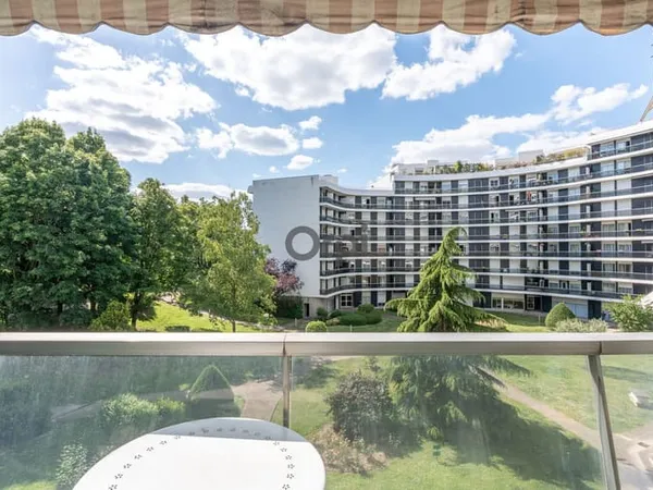 Studio 1 pièce 29 m²