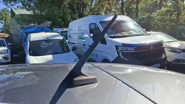 Renault Megane e-tech ev60 130ch super charge — photo 11