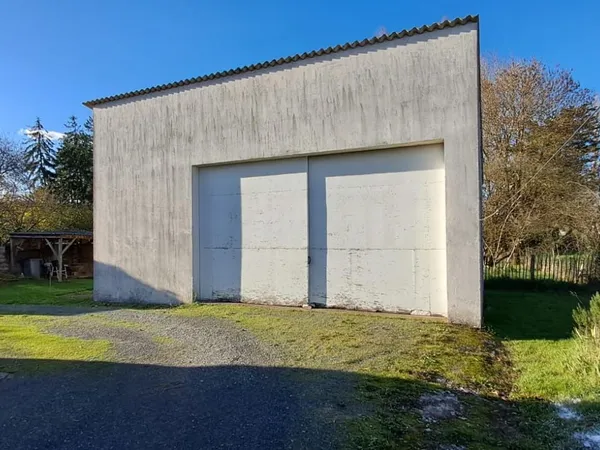 Garage réhabilitable de 65 m2 à vendre