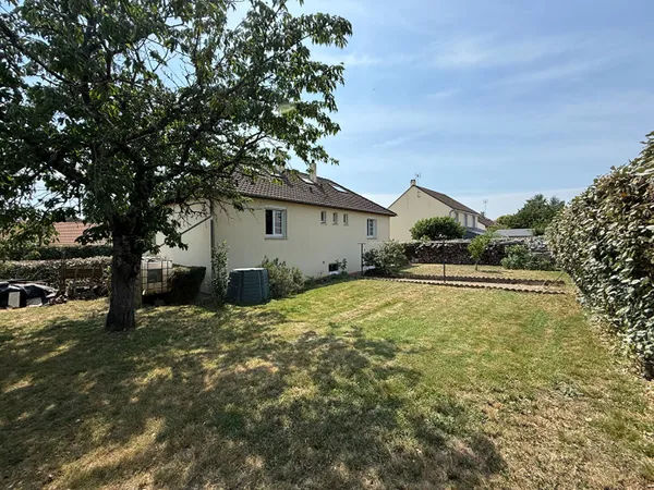 Maison Auvers-le-hamon 4 pièce(s) 109 m2