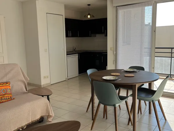 Loue appartement meublé et équipé