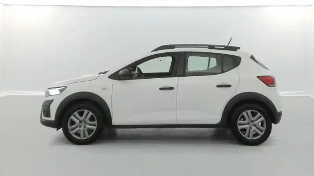 Dacia Sandero eco-g 100 — photo 11